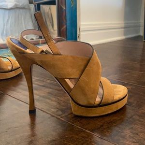 Stuart weitzman high heals size 8